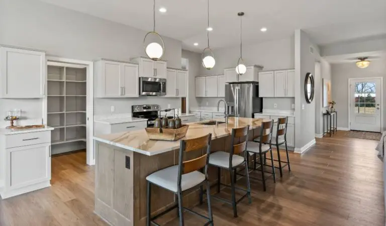 finnegan-kitchen2