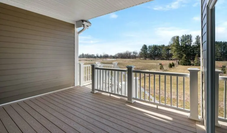 finnegan-deck2