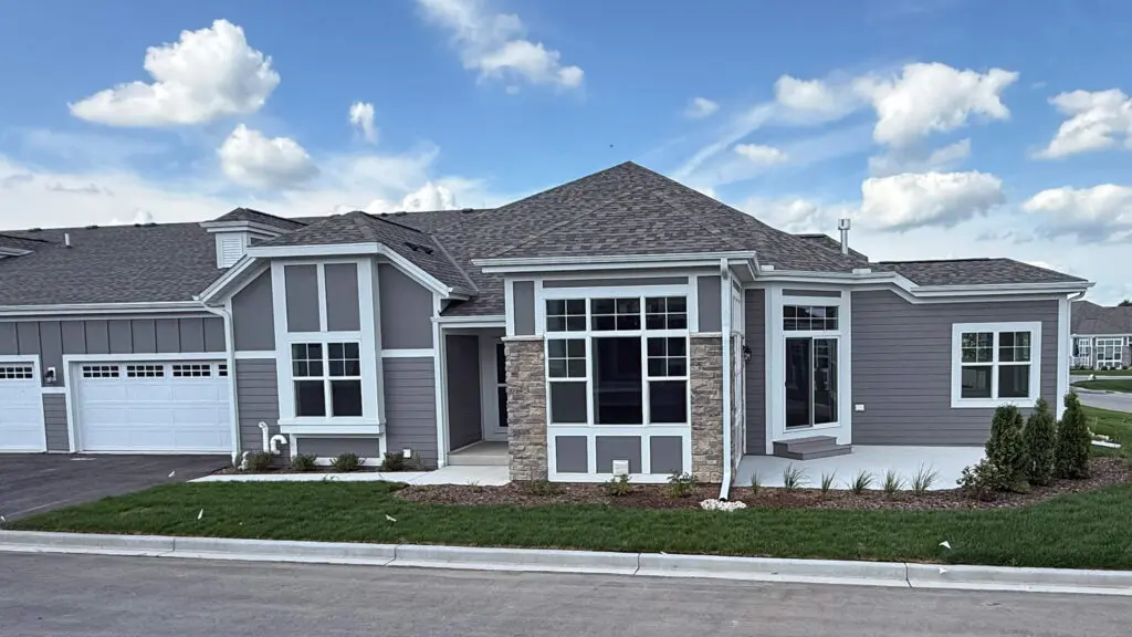 Tartan Grafton Exterior